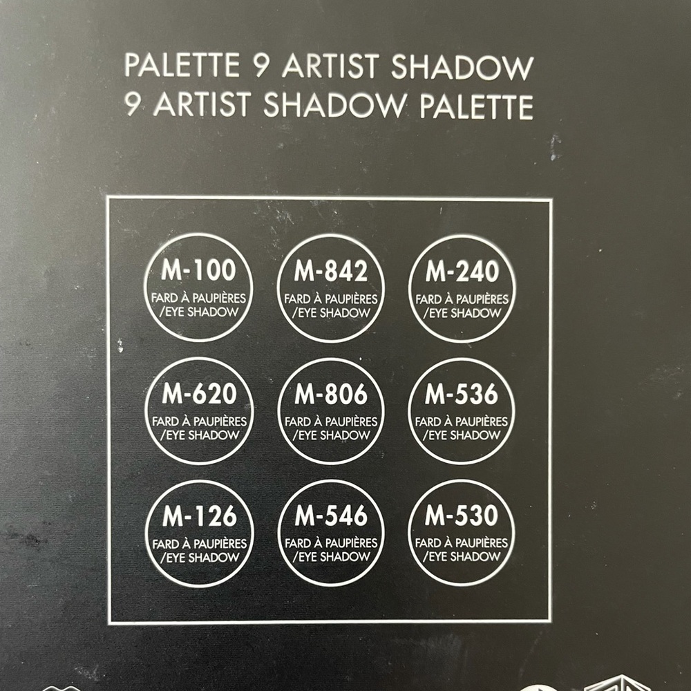 Make Up Forever Volume 4 eyeshadow palette